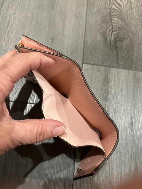 Louis Vuitton Zoe Wallet Giant Monogram Red/Pink Compact Wallet - Picture 8 of 16